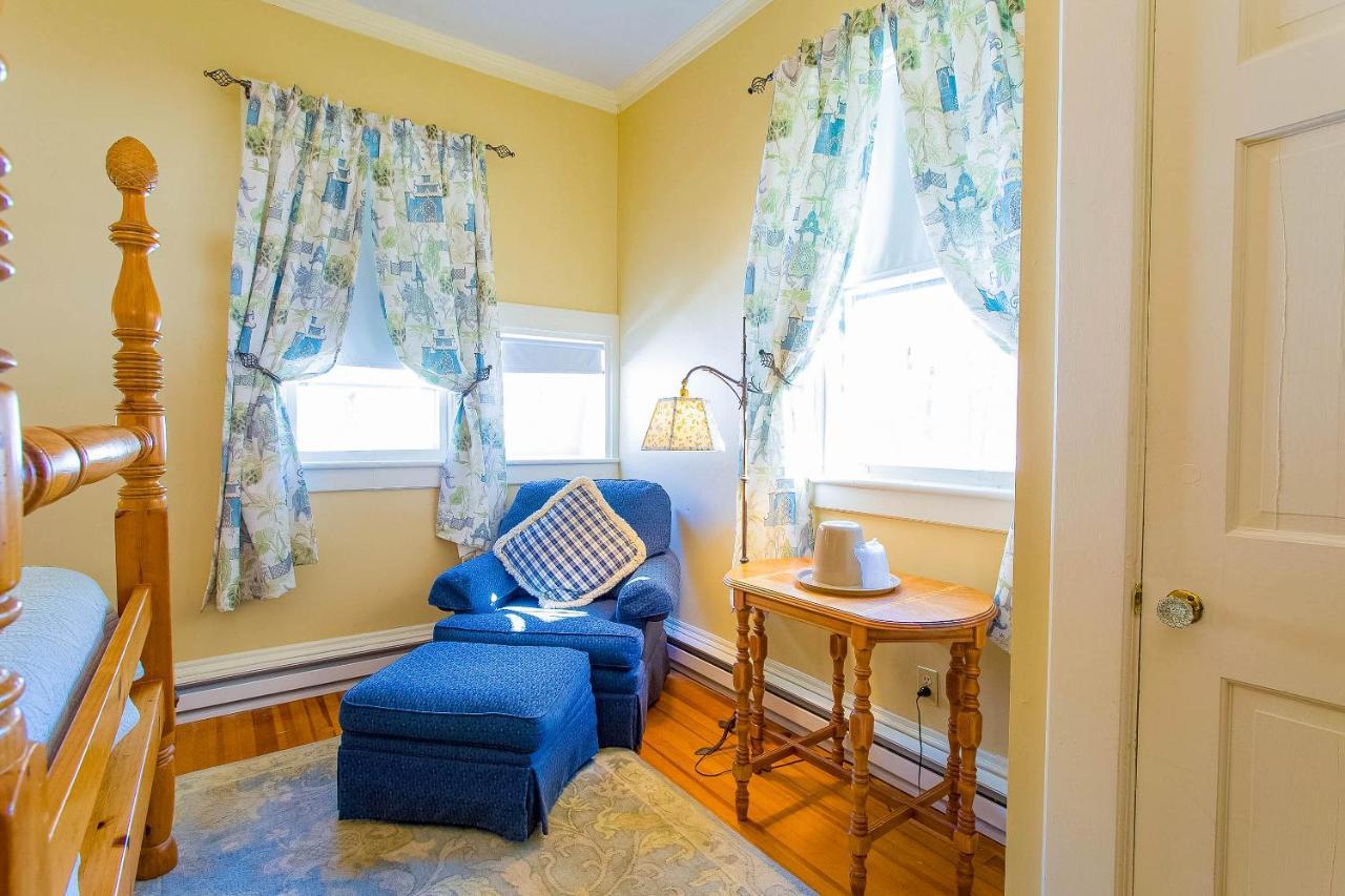 Apple Tree Inn 3*