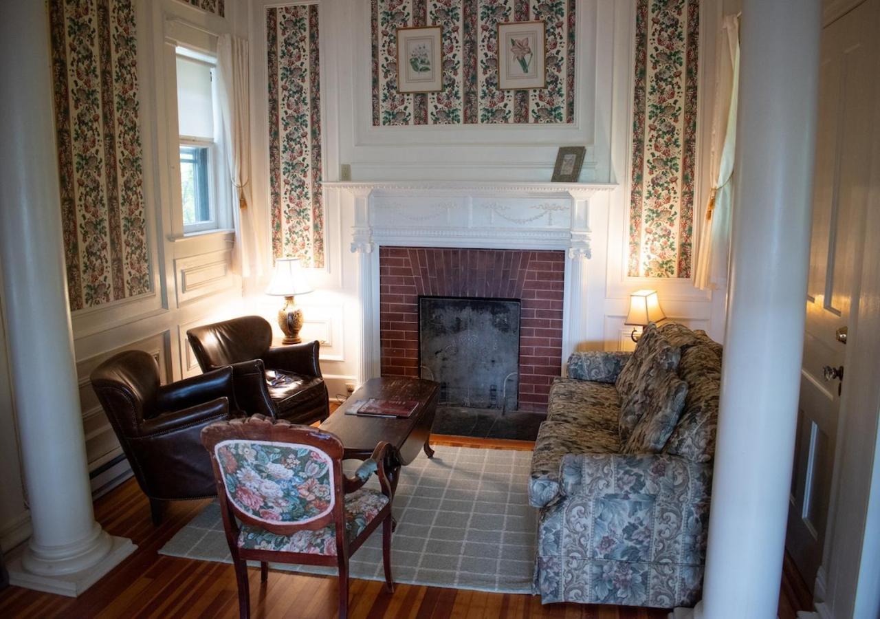 Inn Apple Tree 3*